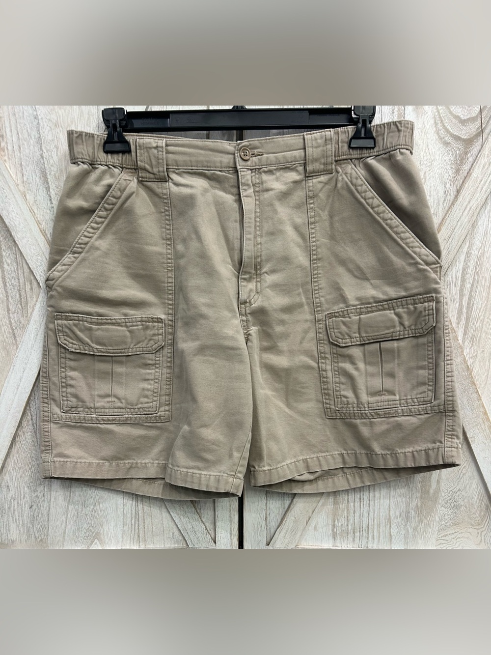 Savane Elastic Waist Utility Hiking Outdoor Cargo 33 x 8 Shorts - Khaki/Tan